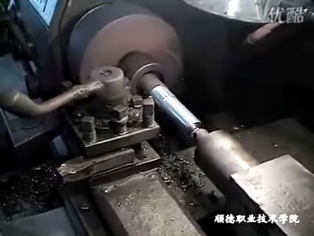 粗车削轴外圆 (681播放)