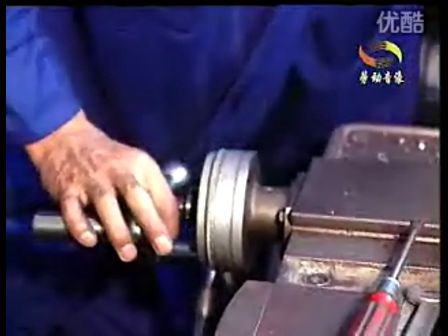 车床操作视频-车削圆锥管螺纹 (902播放)