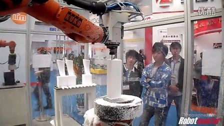 RobotMaster离线编程Kuka机器人3D刀面铣削加工 (453播放)