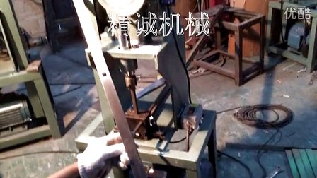 方孔加工 (1040播放)