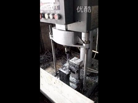 衢州市杰玛机械厂SKZ-20钻床加工深孔视频 (503播放)