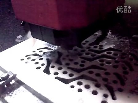 模具钻铣床铣槽加工铣漏丝孔 (904播放)