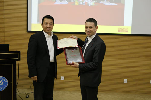 2010年度山特维克可乐满奖学金在北京航空航天大学颁发