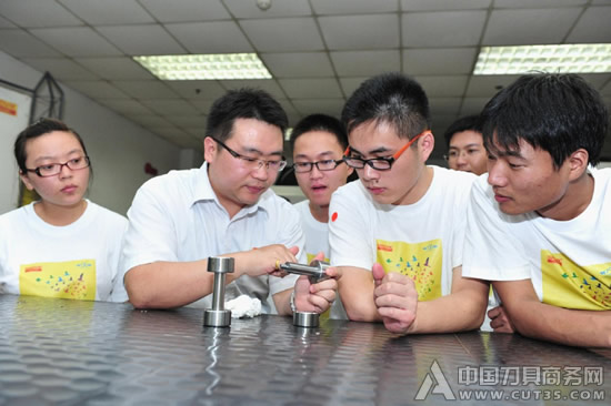 山特维克可乐满鼓励学生投身机械加工行业, 推动“中国制造”向“中国质造”升级