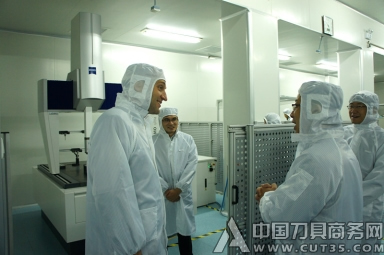 卡尔蔡司精密测量实习基地揭幕仪式暨清华之友–蔡司工业测量奖学金颁奖典礼