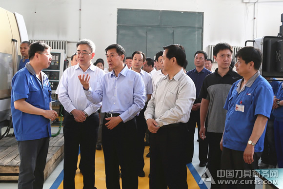 国务委员王勇到哈一工视察调研工作