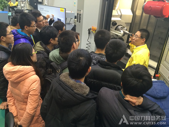 山特维克可乐满-北航机械学院2014年度奖学金颁奖仪式在山特维克可乐满中心（廊坊）举办