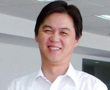 访上海贺立国际贸易有限公司总经理由俊哈先生