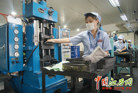 章源钨业：从中国“氧吧”飞出的金凤凰