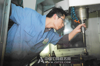 中国一拖：先进机械加工领域比高低