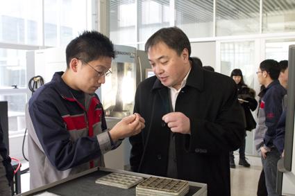 郑州市副市长马健一行莅临郑钻考察