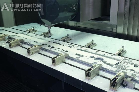 瓦尔特的螺纹挤压丝锥在巴特迪本的Profiroll改善加工稳定性