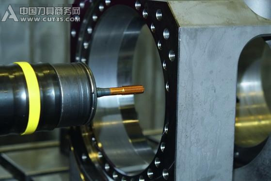 瓦尔特的螺纹挤压丝锥在巴特迪本的Profiroll改善加工稳定性