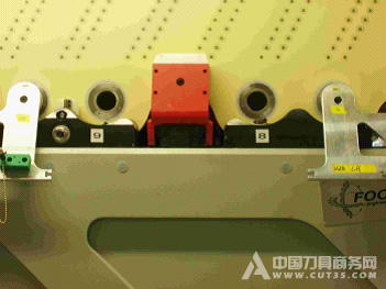 KOMET特殊刀具用于空中客车垂直尾翼连接孔加工