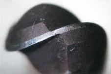 测量并记录刀具的磨损情况